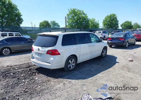 2011 Volkswagen Routan Se z USA, uszkodzony, nr VIN 2V4RW3DG3BR717540
